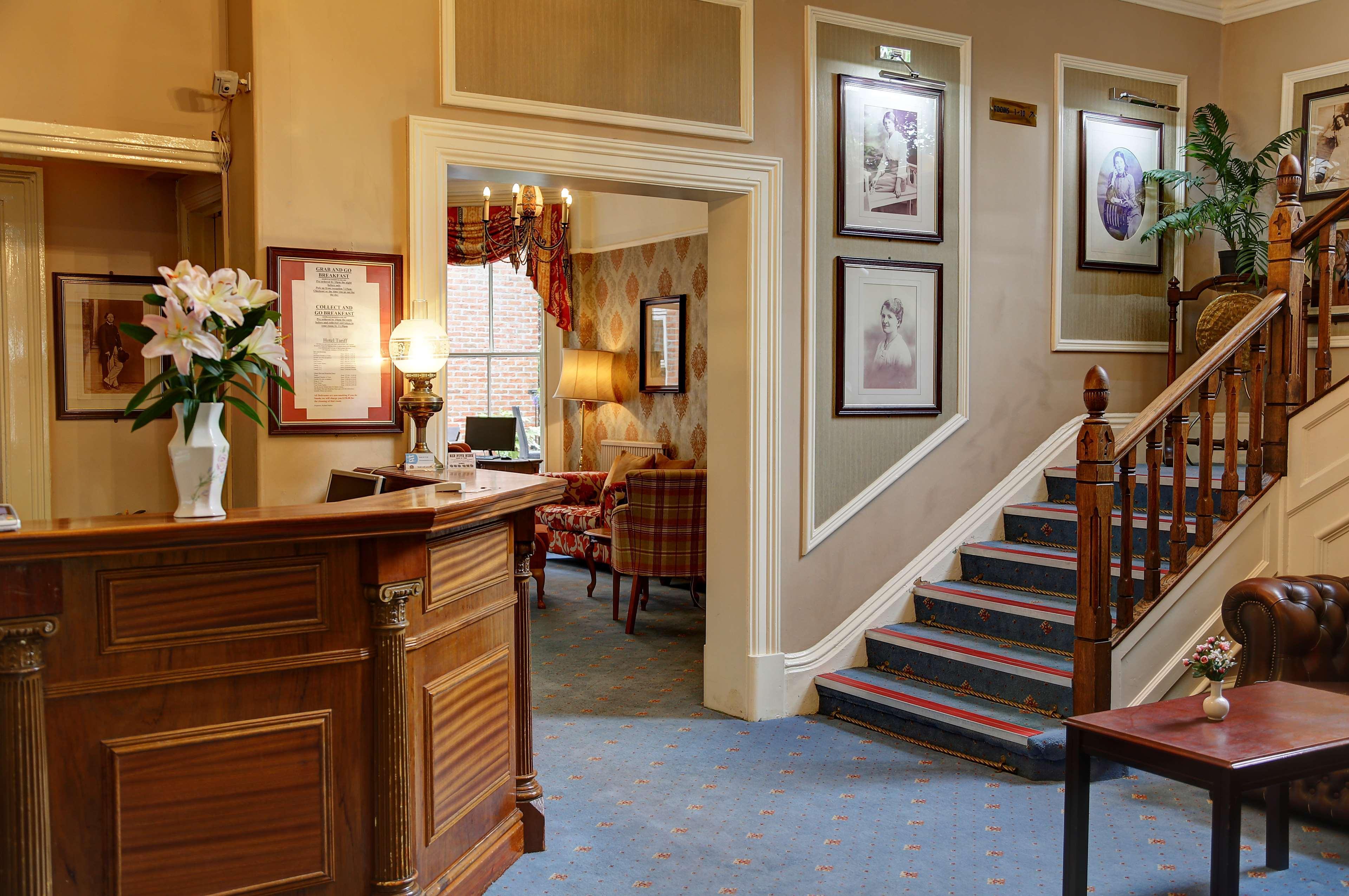 Best Western Kilima Hotel Йорк Екстериор снимка